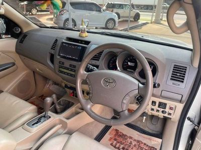 2005 Toyota Fortuner 2.7V - used.thaimotorshow.com