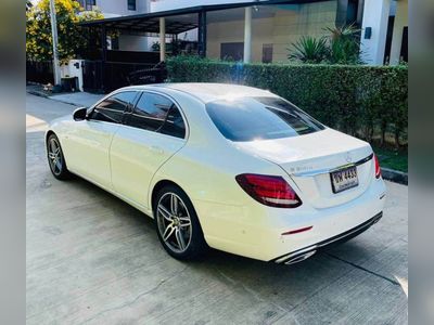 2017 Mercedes-Benz  E350e - used.thaimotorshow.com