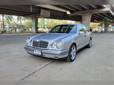 1999 Mercedes-Benz E230 EL - used.thaimotorshow.com