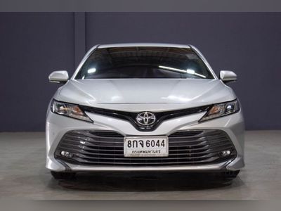 2018  Toyota Camry 2.0 G - used.thaimotorshow.com