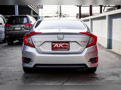 2017 HONDA CIVIC FC 1.8 E - used.thaimotorshow.com