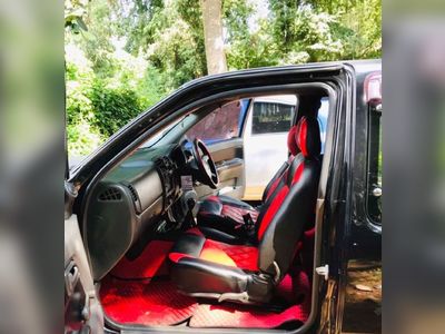 2004 Chevrolet  Colorado cab 2.5 - used.thaimotorshow.com