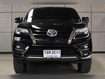 2019 Toyota Fortuner 2.8 TRD SPORTIVO - used.thaimotorshow.com