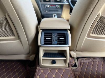 2012 BMW X3 xDrive 20d - used.thaimotorshow.com