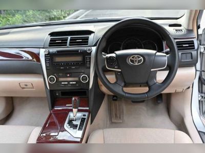 2012 Toyota Camry 2.0 G - used.thaimotorshow.com