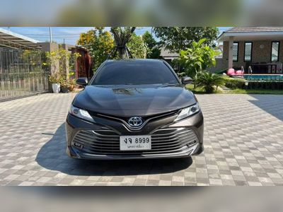 2019 Toyota Camry 2.5HV - used.thaimotorshow.com