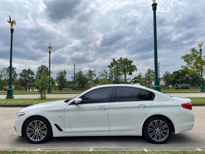 2017 BMW 520d Sport - used.thaimotorshow.com