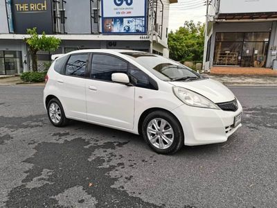 2013 Honda Jazz s - used.thaimotorshow.com