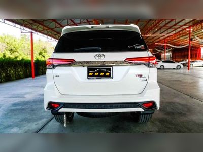 2017 Toyota Fortuner 2.8 - used.thaimotorshow.com