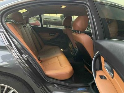 BMW 320i 2.0 Luxury 2015 - used.thaimotorshow.com