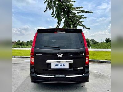 2018 Hyundai H1 2.5 deluxe - used.thaimotorshow.com