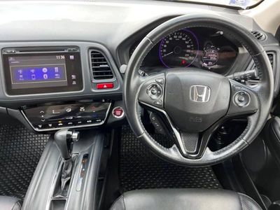 2015 Honda HR-V 1.8 E - used.thaimotorshow.com