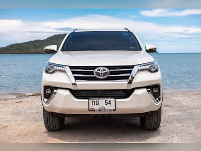 2018 Toyota Fortuner 2.8V 4WD - used.thaimotorshow.com