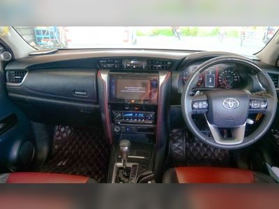 2017 Toyota Fortuner 2.8 - used.thaimotorshow.com