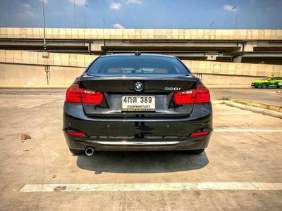 2015 BMW 320i Luxury - used.thaimotorshow.com