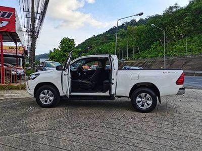 2016 Toyota Hilux Revo - used.thaimotorshow.com