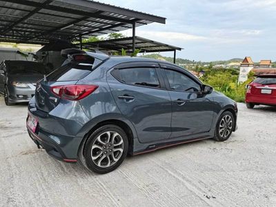 2015 Mazda Mazda2 - used.thaimotorshow.com