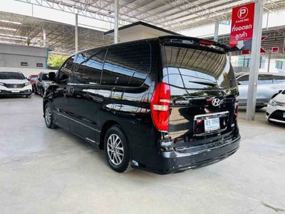 Hyundai H1 Elite2.5 2017 - used.thaimotorshow.com