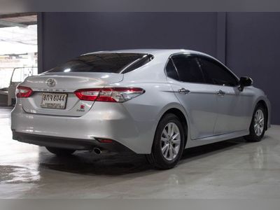 2018  Toyota Camry 2.0 G - used.thaimotorshow.com