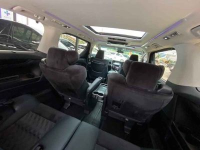 2015 Toyota Vellfire 2.5ZG - used.thaimotorshow.com