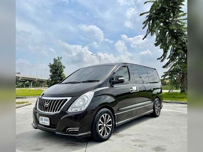 2018 Hyundai H1 2.5 deluxe - used.thaimotorshow.com