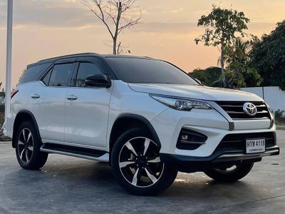 2019 Toyota Fortuner 2.8 TRD Sportivo - used.thaimotorshow.com