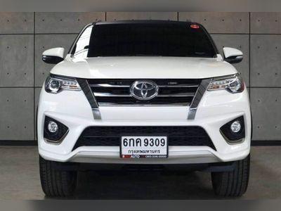 2017 Toyota Fortuner 2.8 TRD Sportino - used.thaimotorshow.com