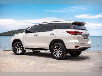 2018 Toyota Fortuner 2.8V 4WD - used.thaimotorshow.com