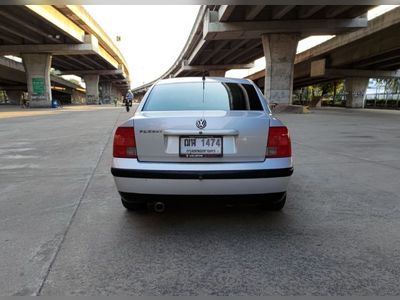 2002 Volkswagen Passat 1.8 - used.thaimotorshow.com