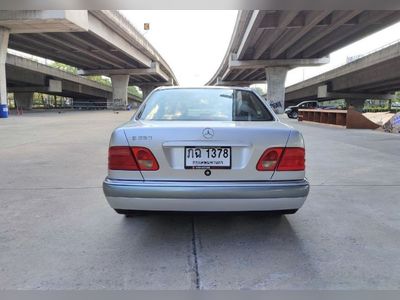 1999 Mercedes-Benz E230 EL - used.thaimotorshow.com