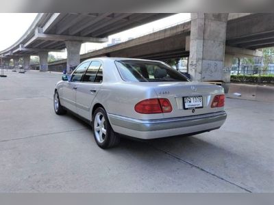 1999 Mercedes-Benz E230 EL - used.thaimotorshow.com