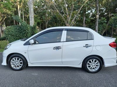 2014 Honda Brio Brio Amaze - used.thaimotorshow.com