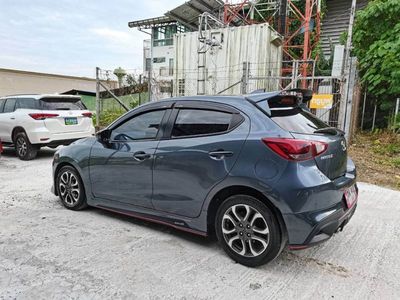 2015 Mazda Mazda2 - used.thaimotorshow.com