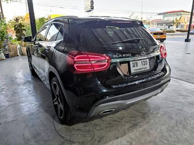 2016 Mercedes-Benz GLA250 - used.thaimotorshow.com