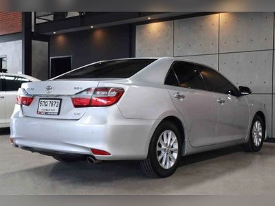 2016 Toyota Camry 2.0 G - used.thaimotorshow.com