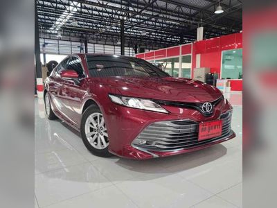 2018 Toyota Camry 2.0 G - used.thaimotorshow.com