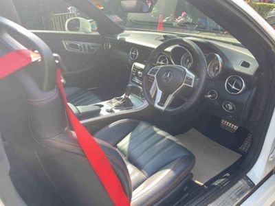 2014 Mercedes-Benz SLK200 - used.thaimotorshow.com