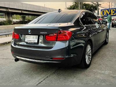 BMW 320i 2.0 Luxury 2015 - used.thaimotorshow.com