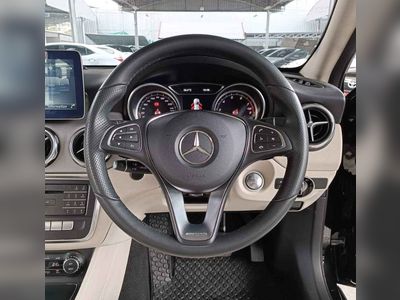 2018 Mercedes-Benz GLA200 - used.thaimotorshow.com