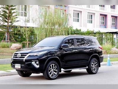 2017 Toyota Fortuner 2.4 AT 4WD - used.thaimotorshow.com