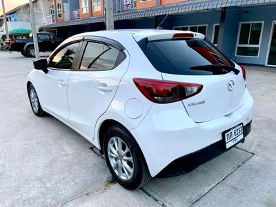 2016 Mazda Mazda2 - used.thaimotorshow.com