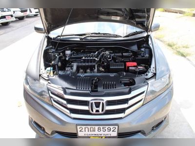 2013 Honda City 1.5V Cng - used.thaimotorshow.com