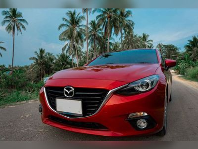 2015 Mazda Mazda3 - used.thaimotorshow.com