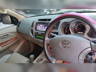 2009 Toyota Fortuner 3.0 V - used.thaimotorshow.com