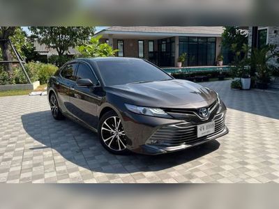 2019 Toyota Camry 2.5HV - used.thaimotorshow.com