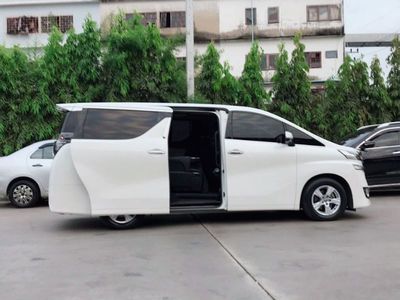 2017 Toyota Vellfire 2.5 ZG - used.thaimotorshow.com