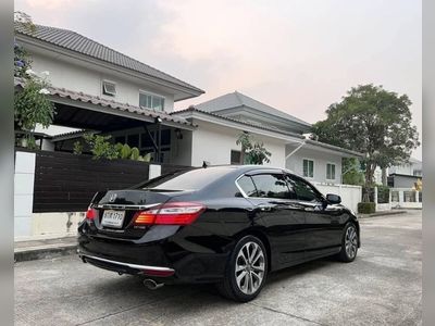 2017 Honda Accord 2.0 EL - used.thaimotorshow.com