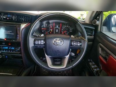 2017 Toyota Fortuner 2.8 - used.thaimotorshow.com