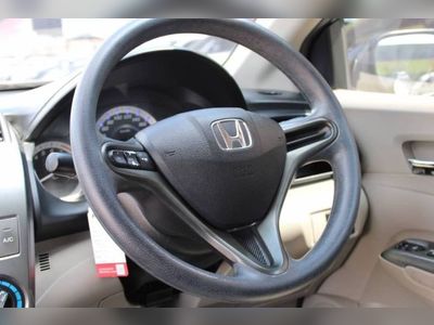 2013 Honda City 1.5V Cng - used.thaimotorshow.com