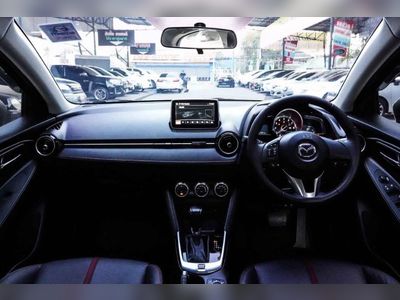 2016 Mazda Mazda2 - used.thaimotorshow.com